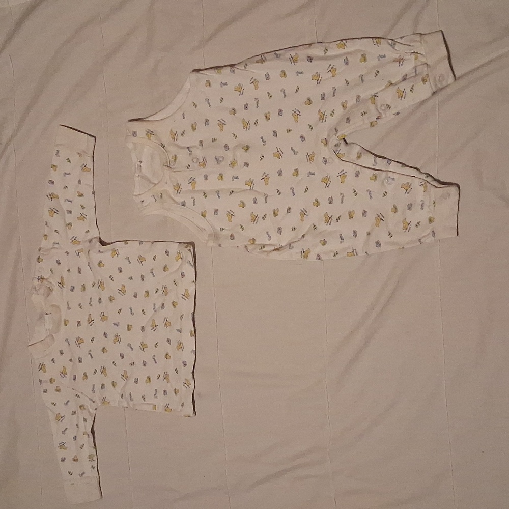 (2) White Agabang Clothes